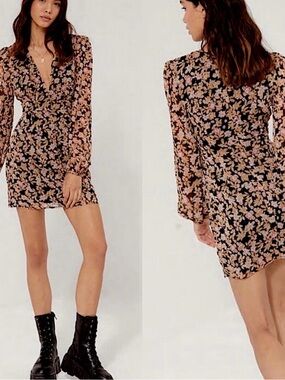Nasty Gal ‘Nothing Bud Love’ Floral Mini Dress NWT